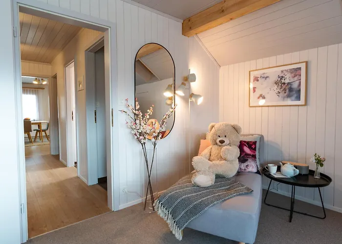 La Belle Vue Boutique Hotel & Cafe